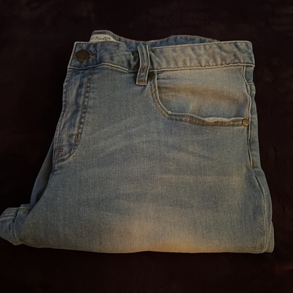 Simply Noelle light wash Distressed Jeans size 10 - Picture 8 of 8